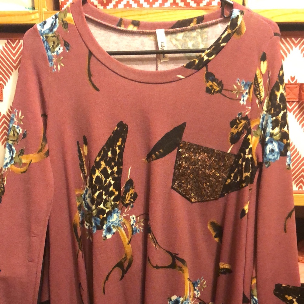 Long shirt!! Three quarter sleeve